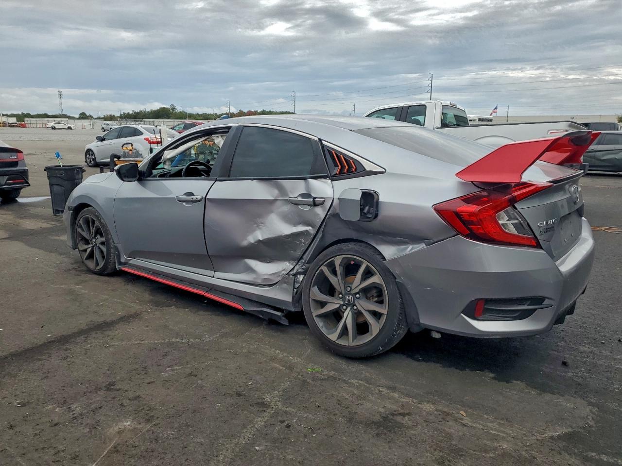 2020 HONDA CIVIC SPORT photo 2