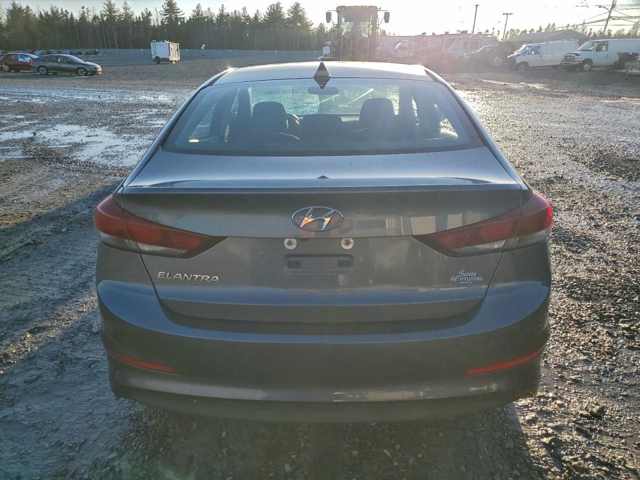 2017 HYUNDAI ELANTRA SE photo 6