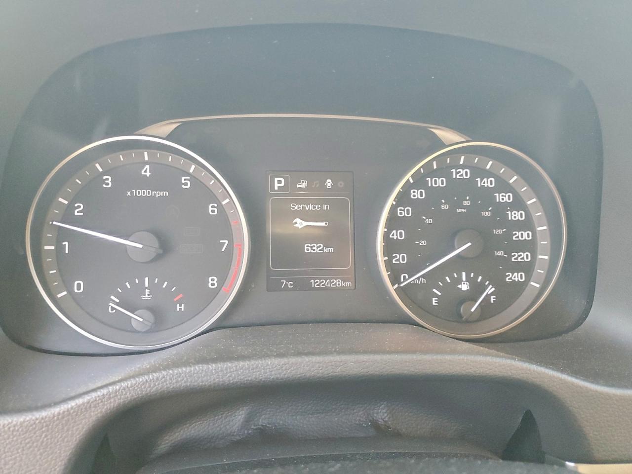 2017 HYUNDAI ELANTRA SE photo 9