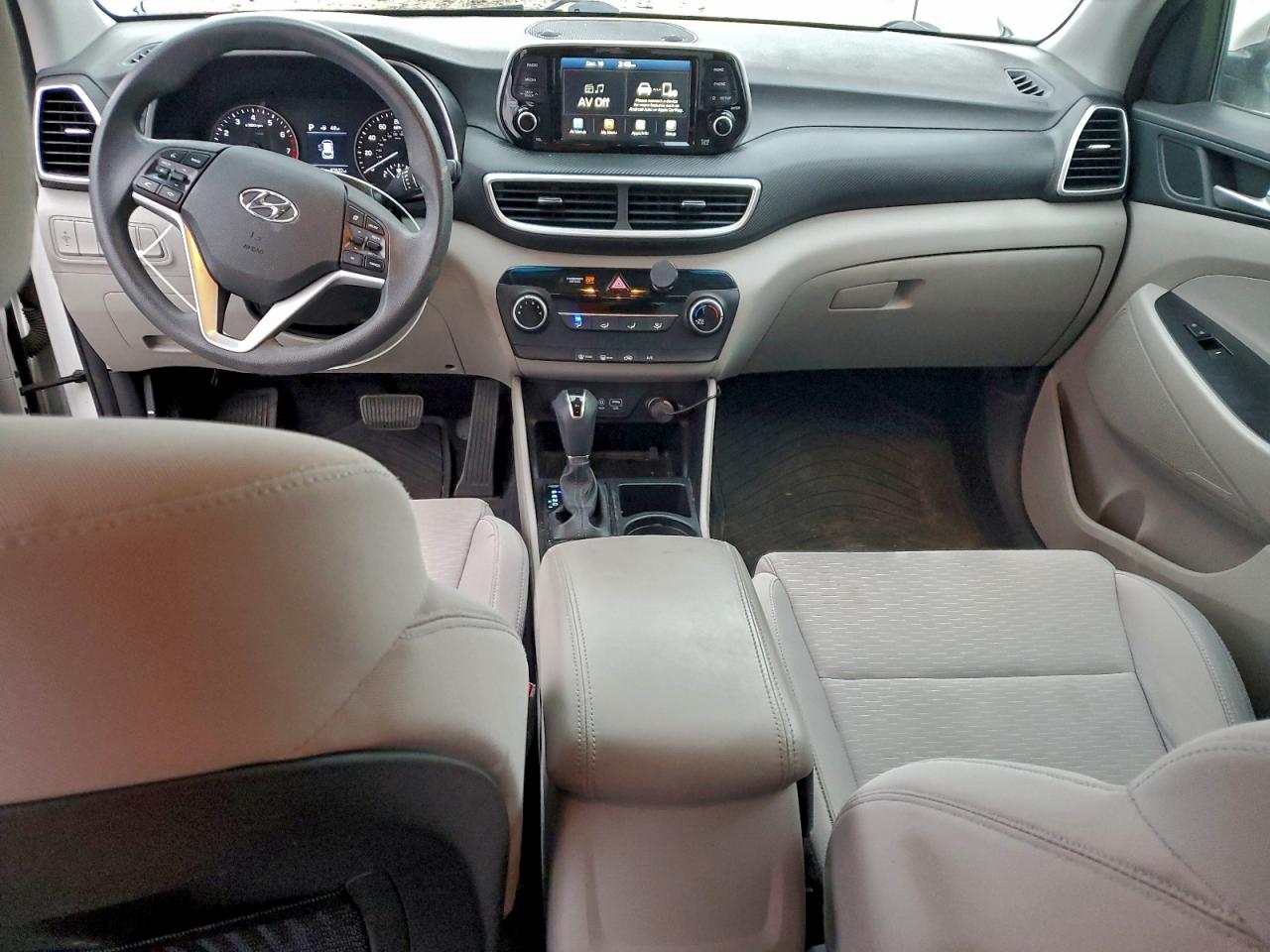 2020 HYUNDAI TUCSON SE photo 15