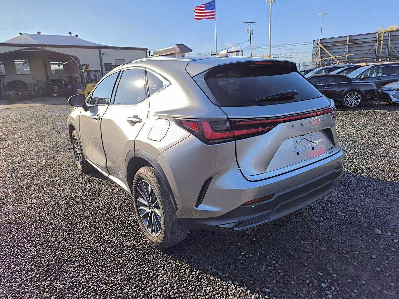 2023 LEXUS NX 350 photo 2