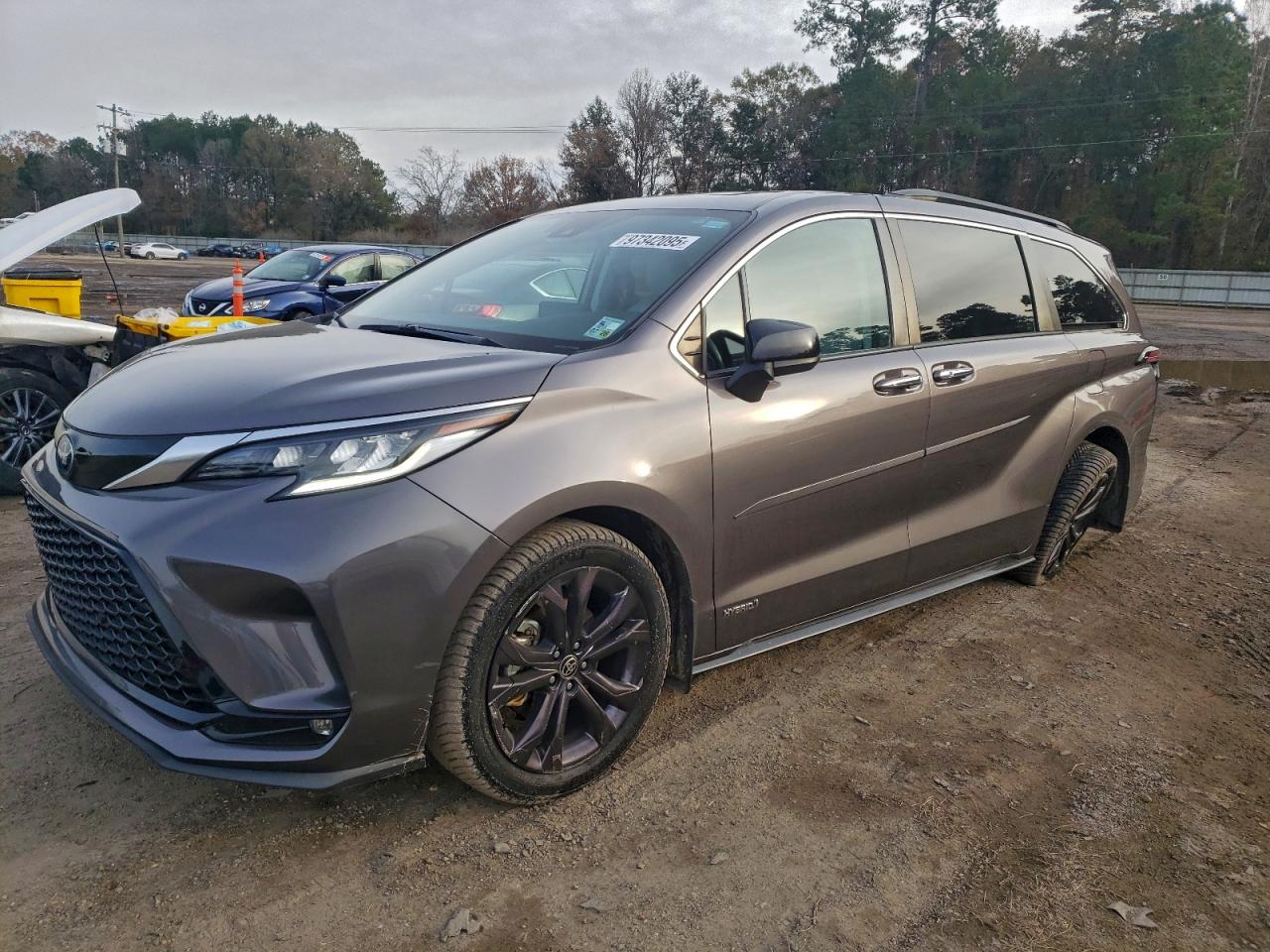 2021 TOYOTA SIENNA