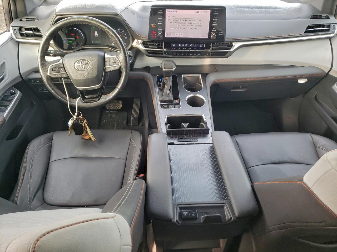 2021 TOYOTA SIENNA XSE photo 15