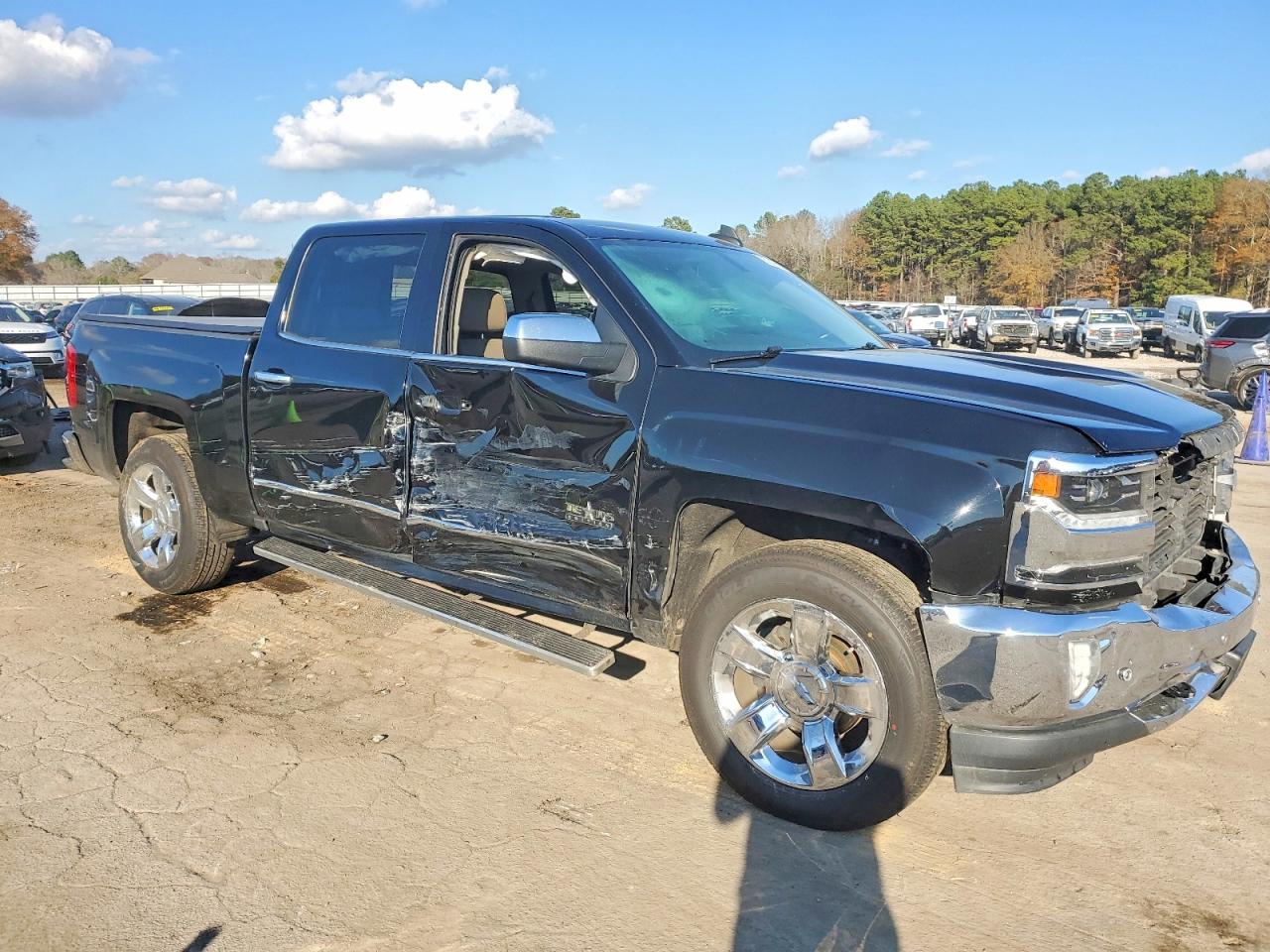 2018 CHEVROLET SILVERADO C1500 LTZ photo 4