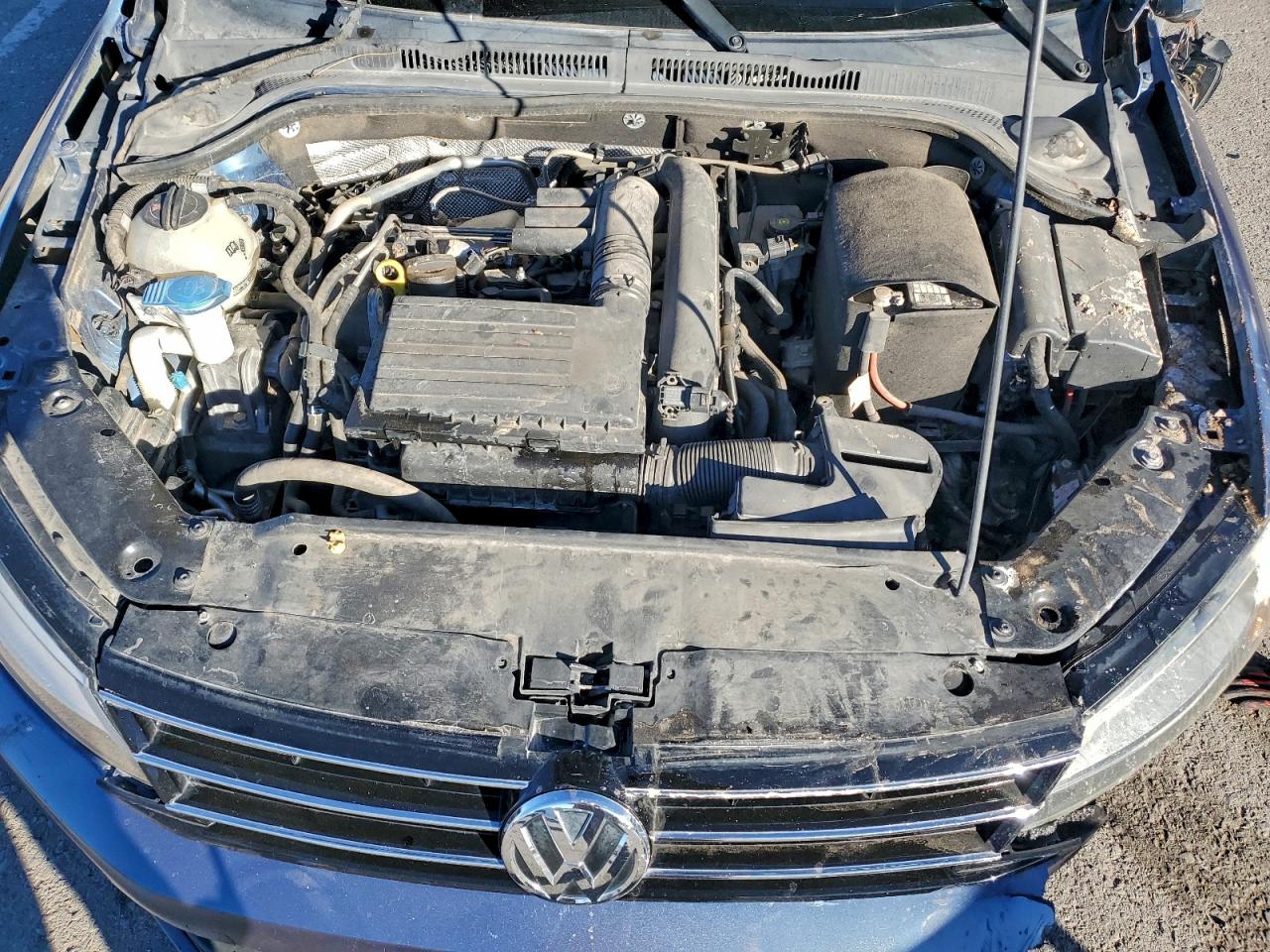 2017 VOLKSWAGEN JETTA SE photo 31