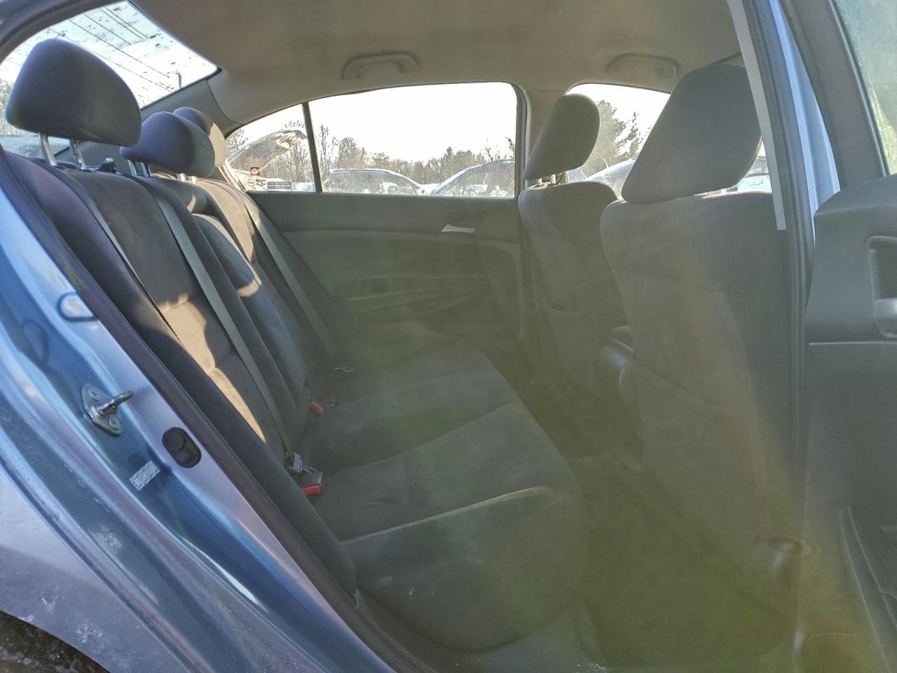 2012 HONDA ACCORD LX photo 28