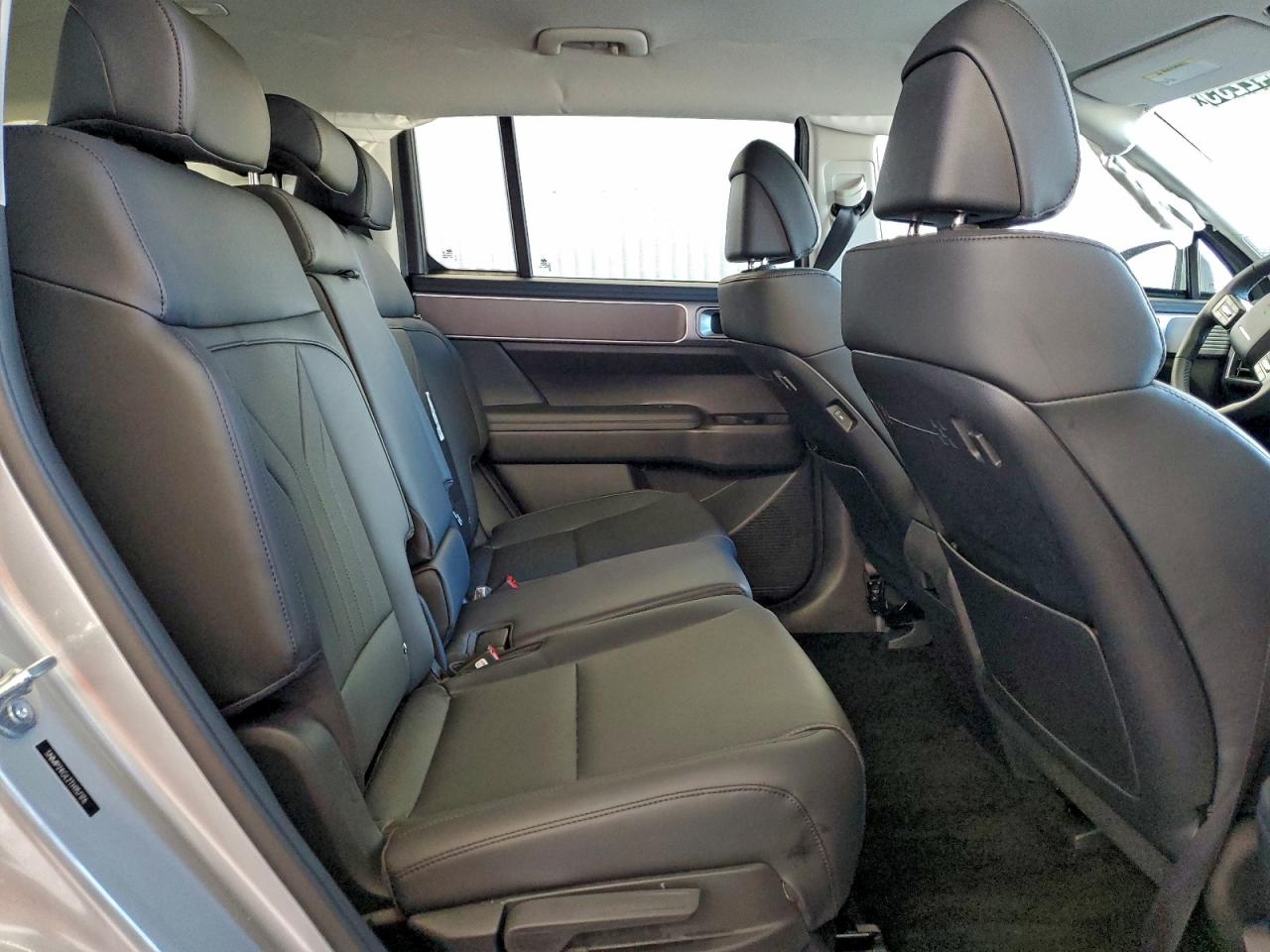 2026 HYUNDAI SANTA FE SEL photo 31