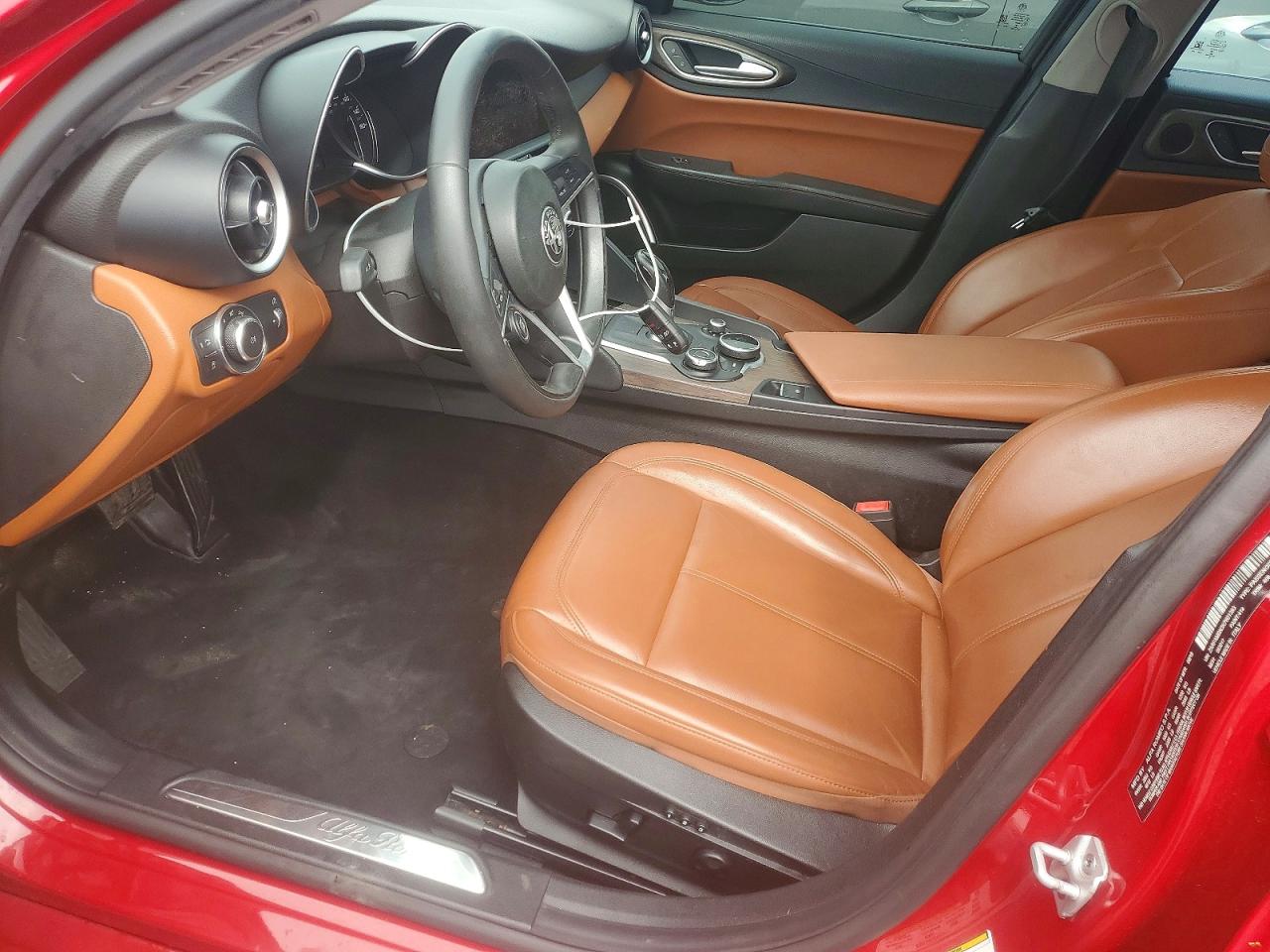 2019 ALFA ROMEO GIULIA TI photo 25