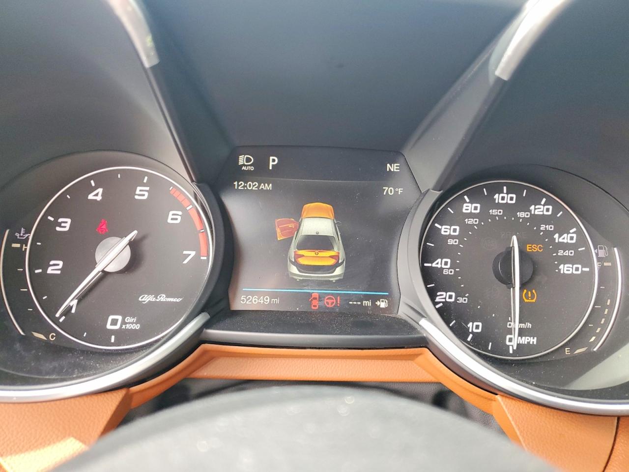 2019 ALFA ROMEO GIULIA TI photo 33