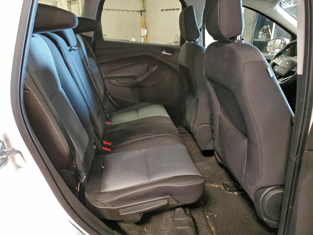 2018 FORD ESCAPE SE photo 11