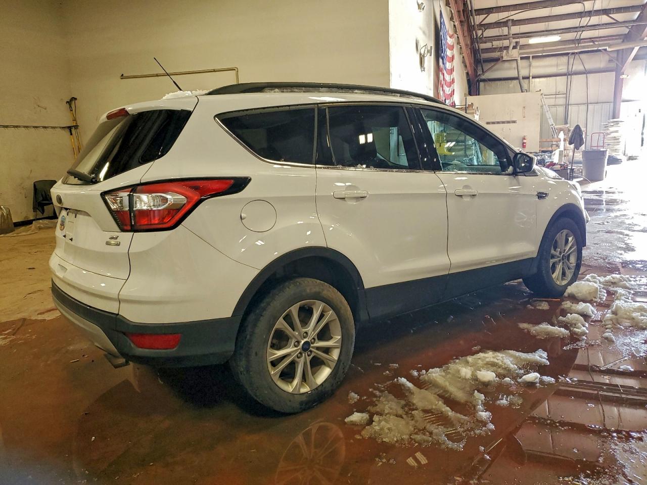 2018 FORD ESCAPE SE photo 3