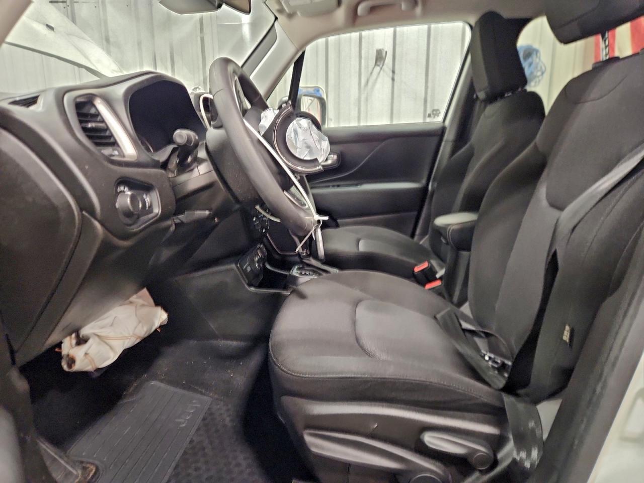 2023 JEEP RENEGADE LATITUDE photo 7