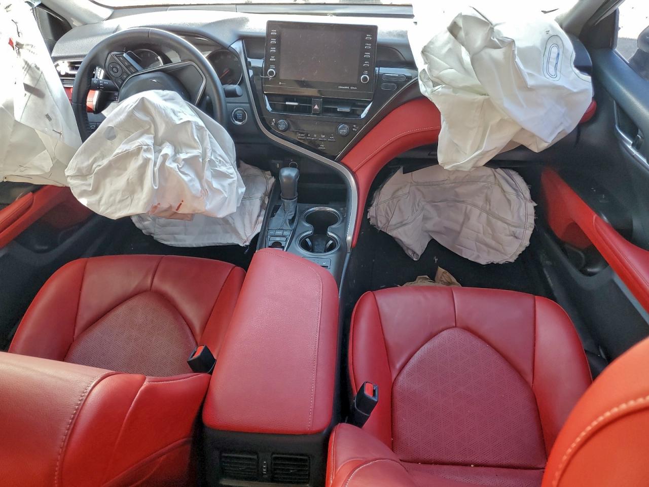 2021 TOYOTA CAMRY XSE photo 8