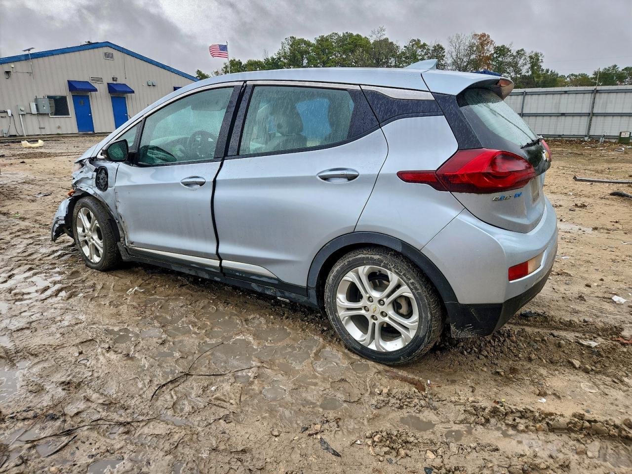 2017 CHEVROLET BOLT EV LT photo 2