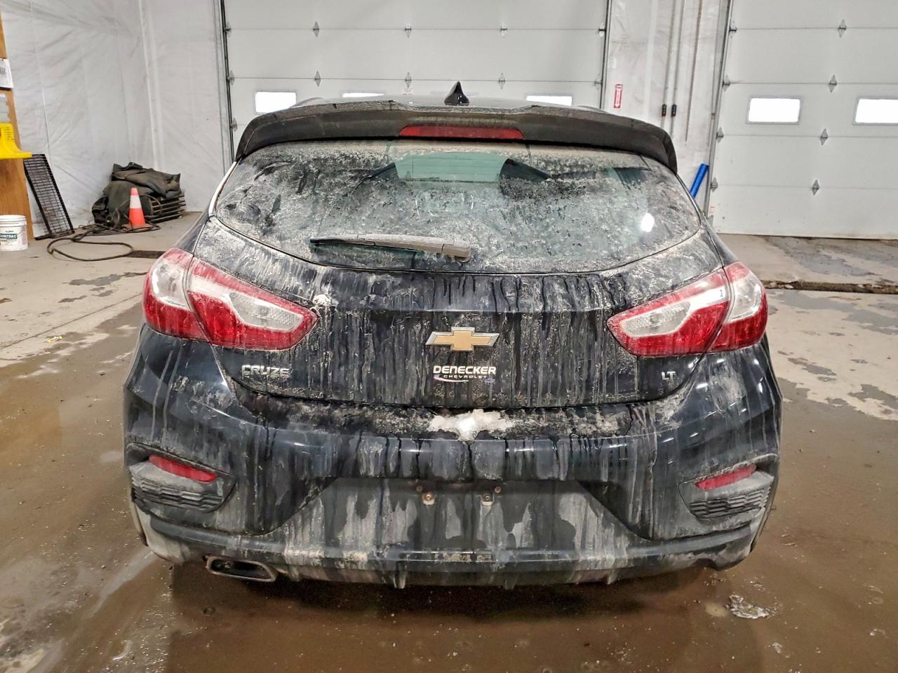 2017 CHEVROLET CRUZE LT photo 6