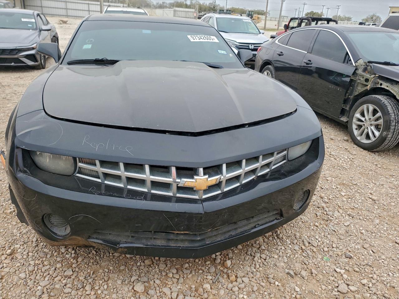 2011 CHEVROLET CAMARO LS photo 5