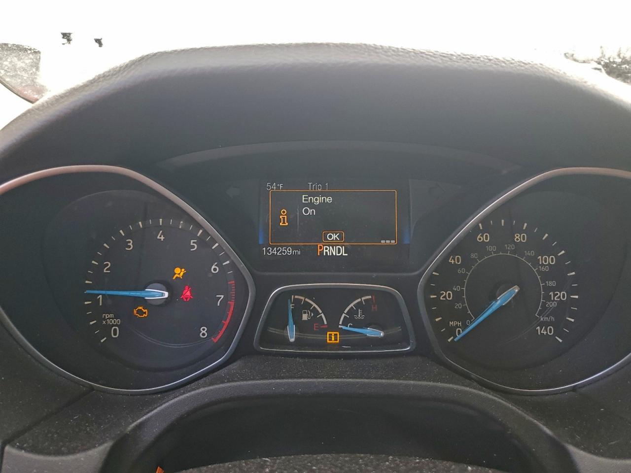 2017 FORD FOCUS SE photo 9