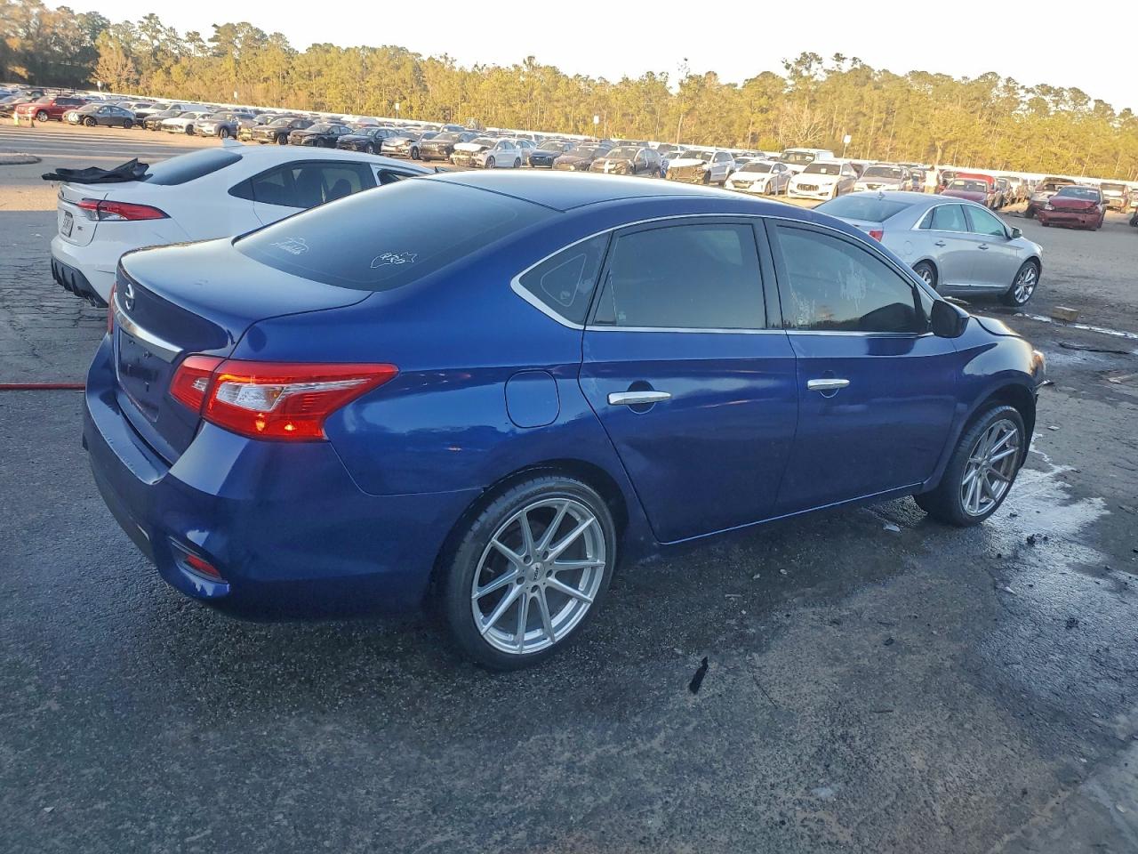 2016 NISSAN SENTRA S photo 3