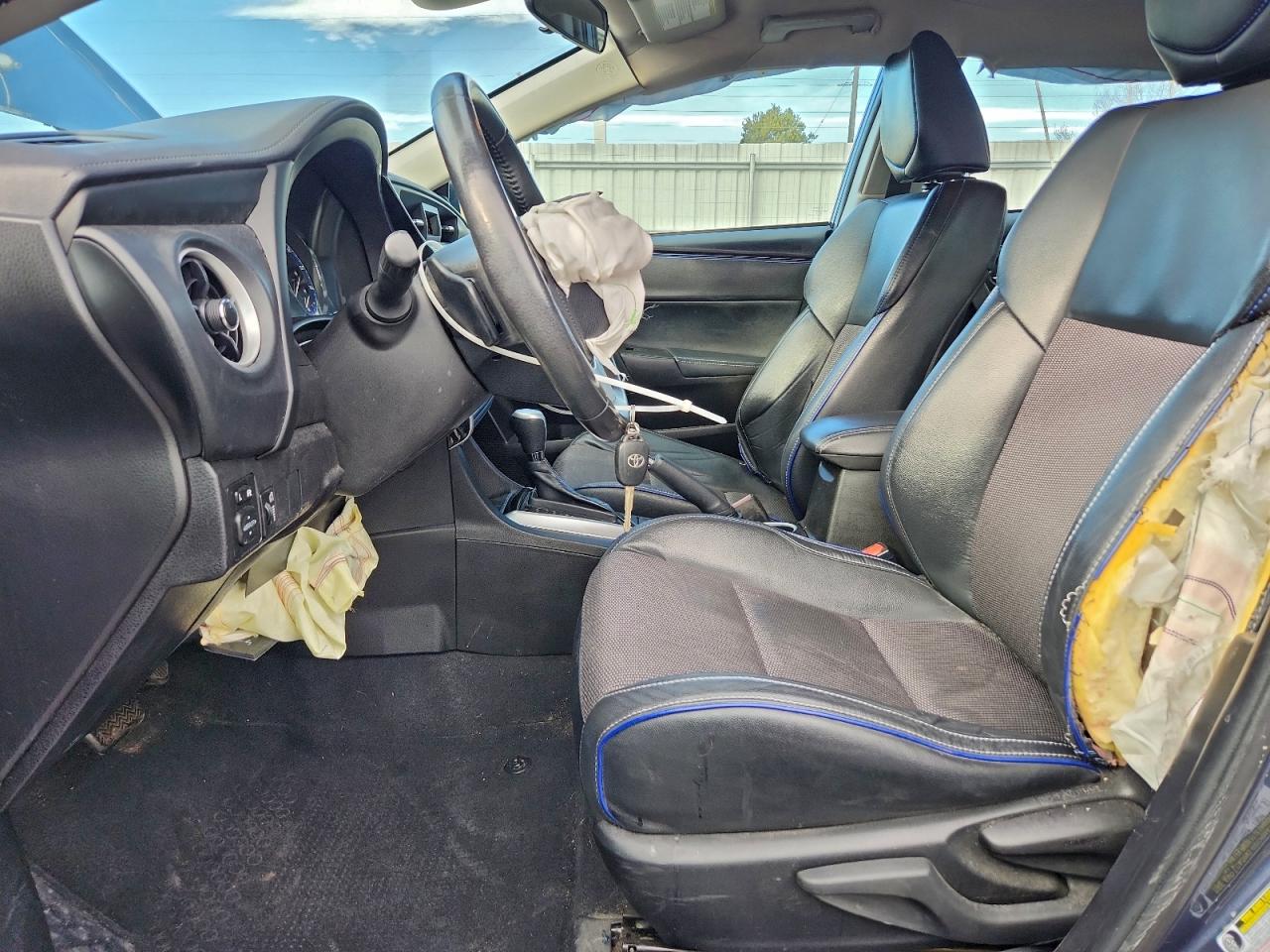 2018 TOYOTA COROLLA L photo 19