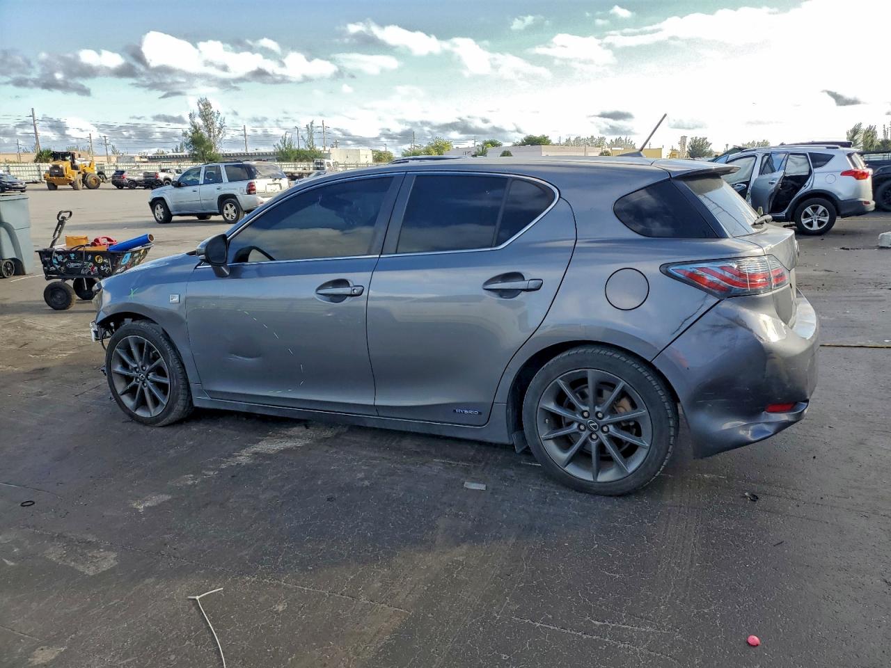 2013 LEXUS CT 200 photo 3