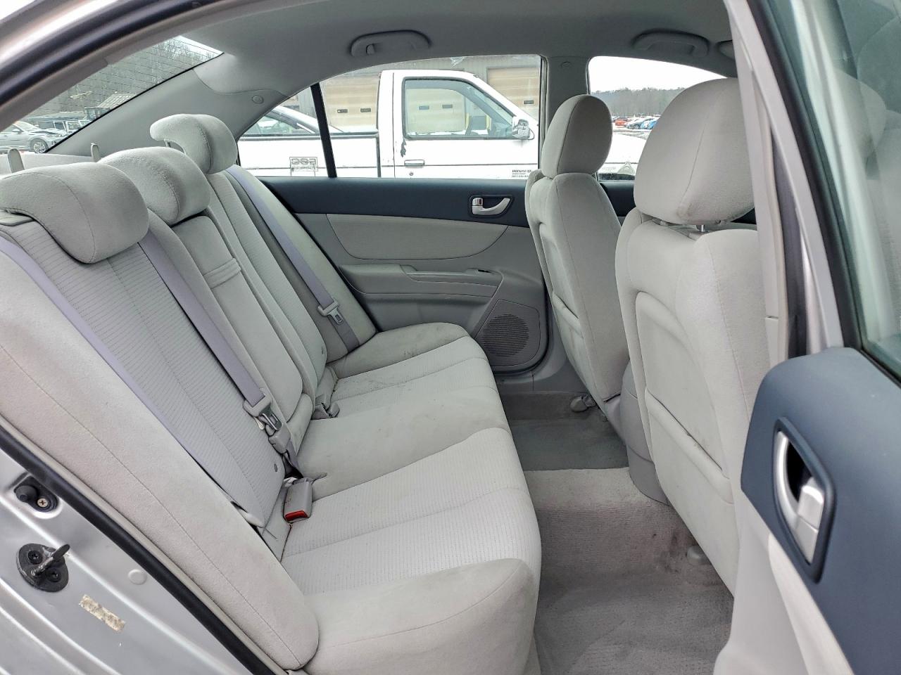 2008 HYUNDAI SONATA SE photo 19