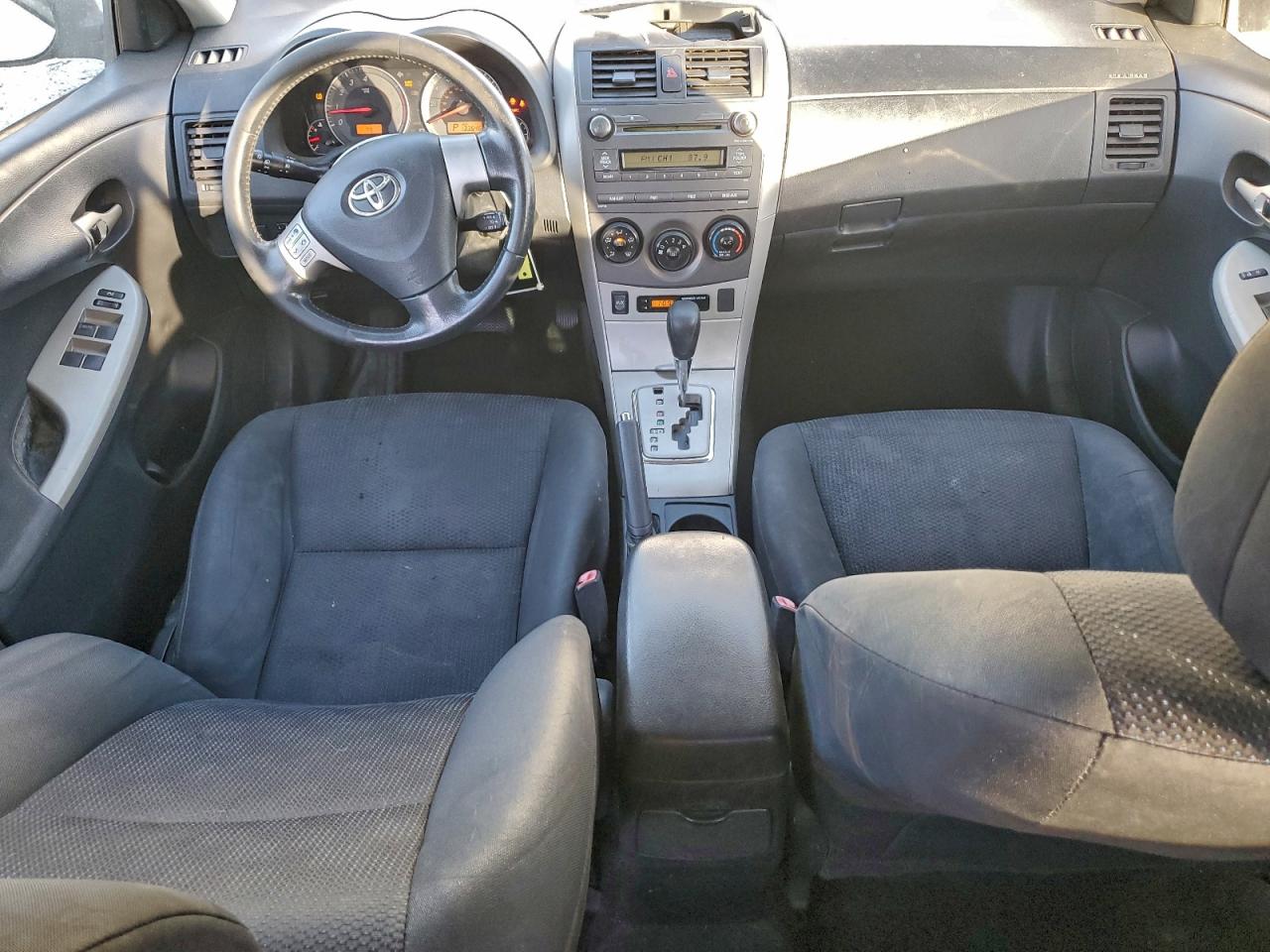 2010 TOYOTA COROLLA BASE photo 15