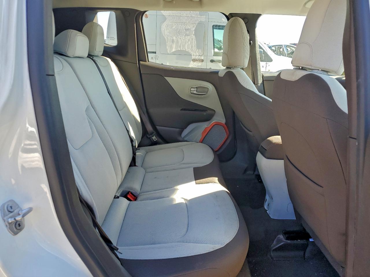 2015 JEEP RENEGADE LATITUDE photo 31