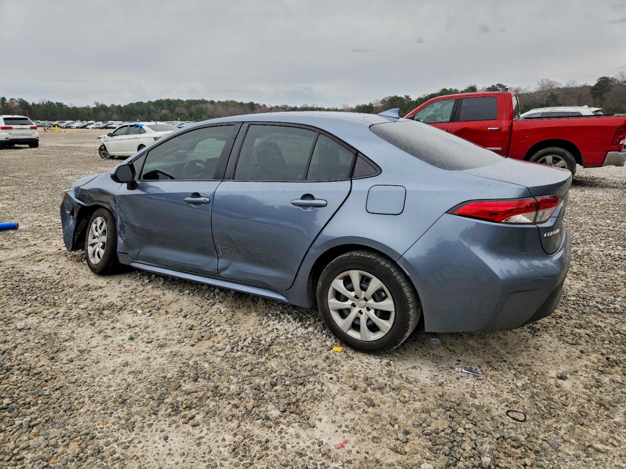 2024 TOYOTA COROLLA LE photo 2