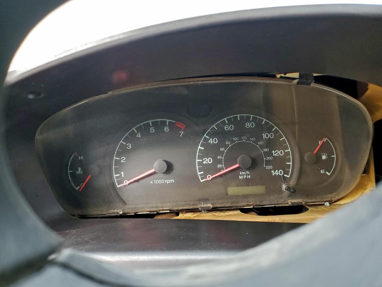 2001 HYUNDAI ELANTRA GLS photo 9