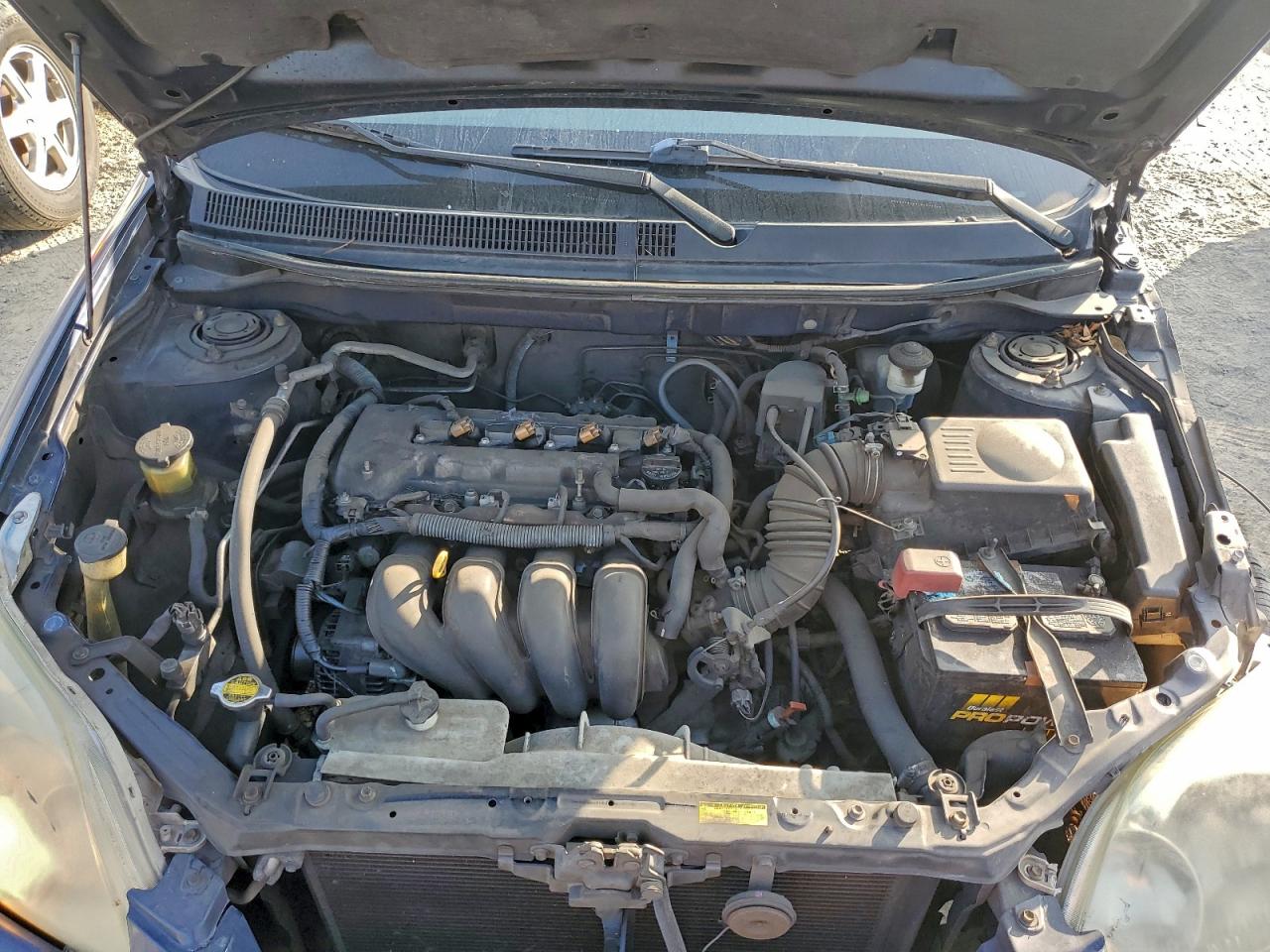 2003 TOYOTA COROLLA MATRIX XR photo 12