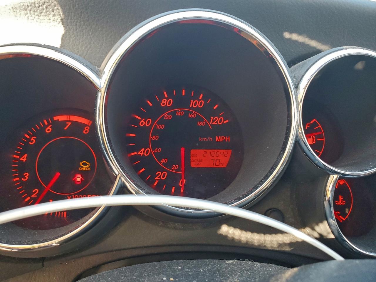 2003 TOYOTA COROLLA MATRIX XR photo 9