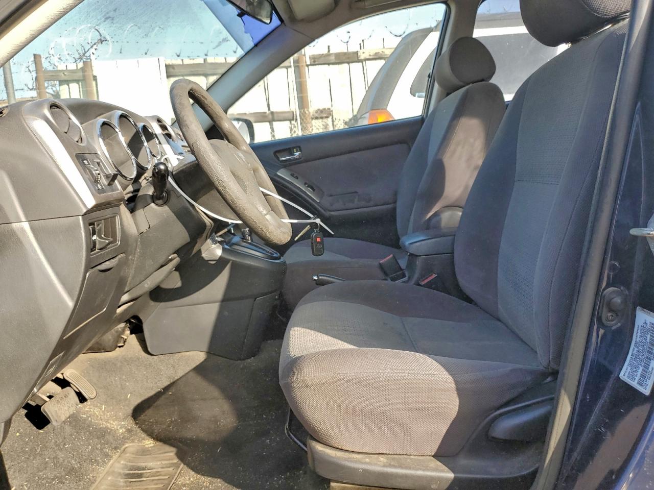 2003 TOYOTA COROLLA MATRIX XR photo 7