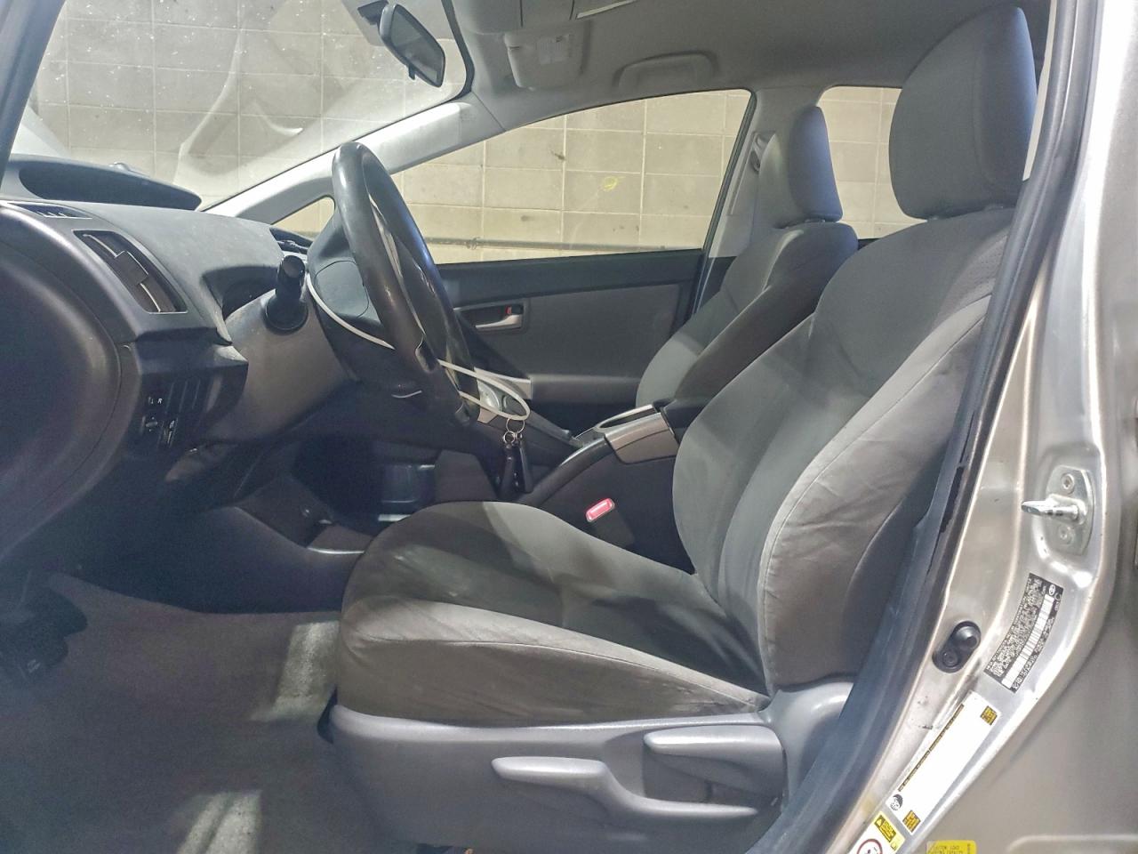 2013 TOYOTA PRIUS photo 13