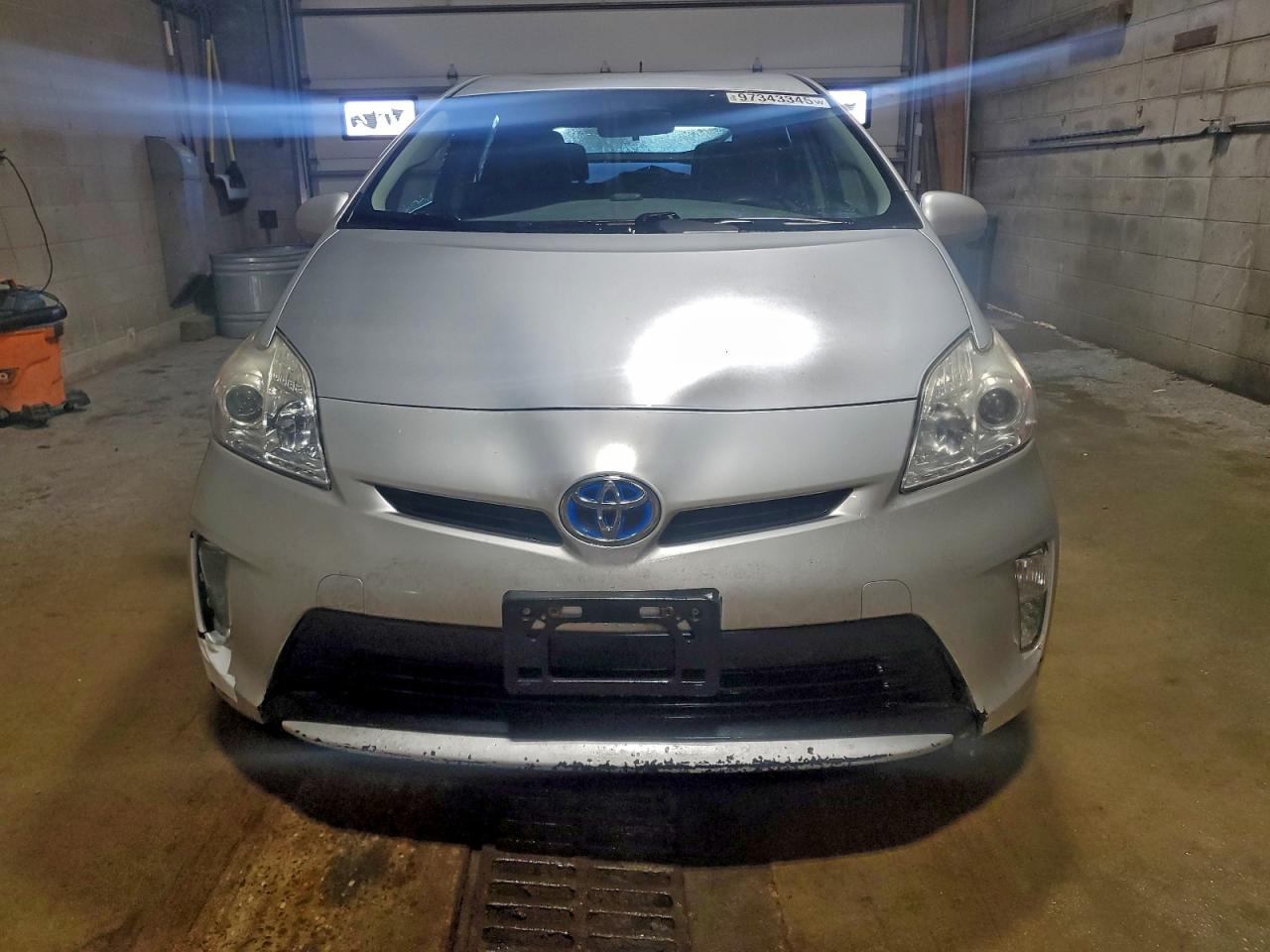 2013 TOYOTA PRIUS photo 9