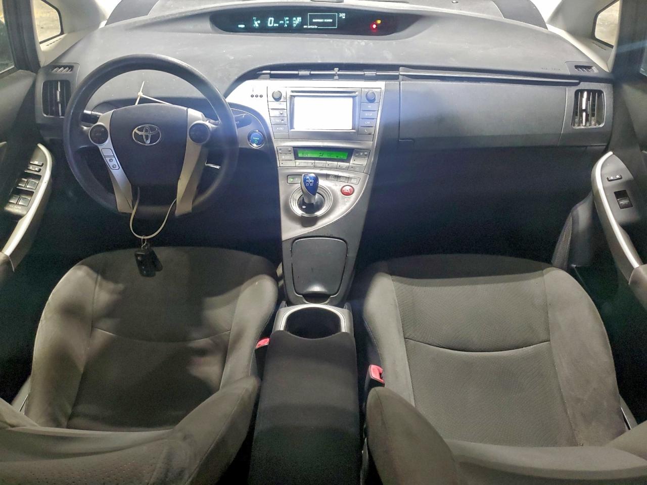 2013 TOYOTA PRIUS photo 15