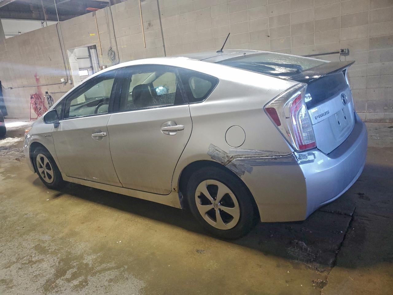 2013 TOYOTA PRIUS photo 3