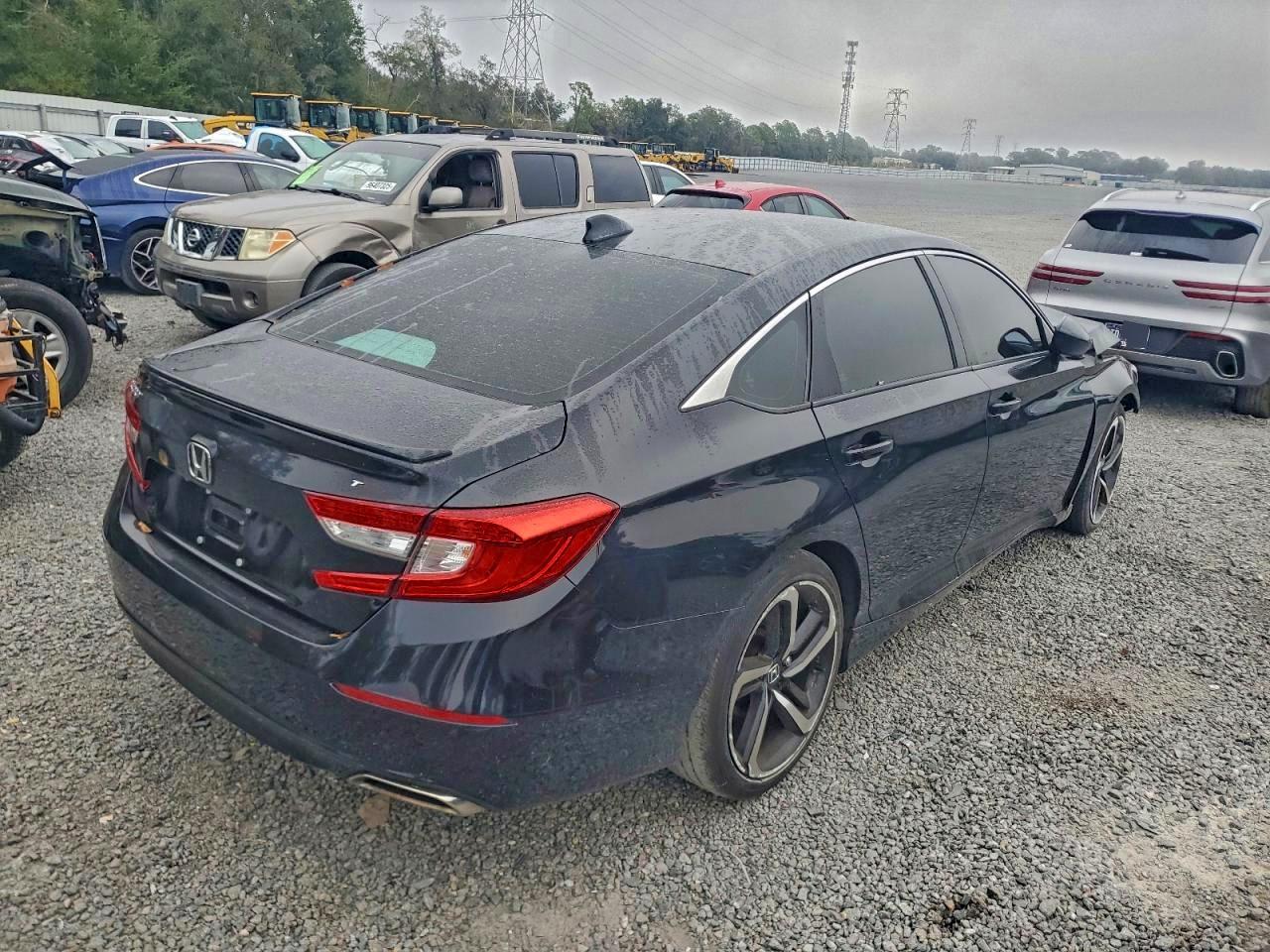 2018 HONDA ACCORD SPORT photo 9
