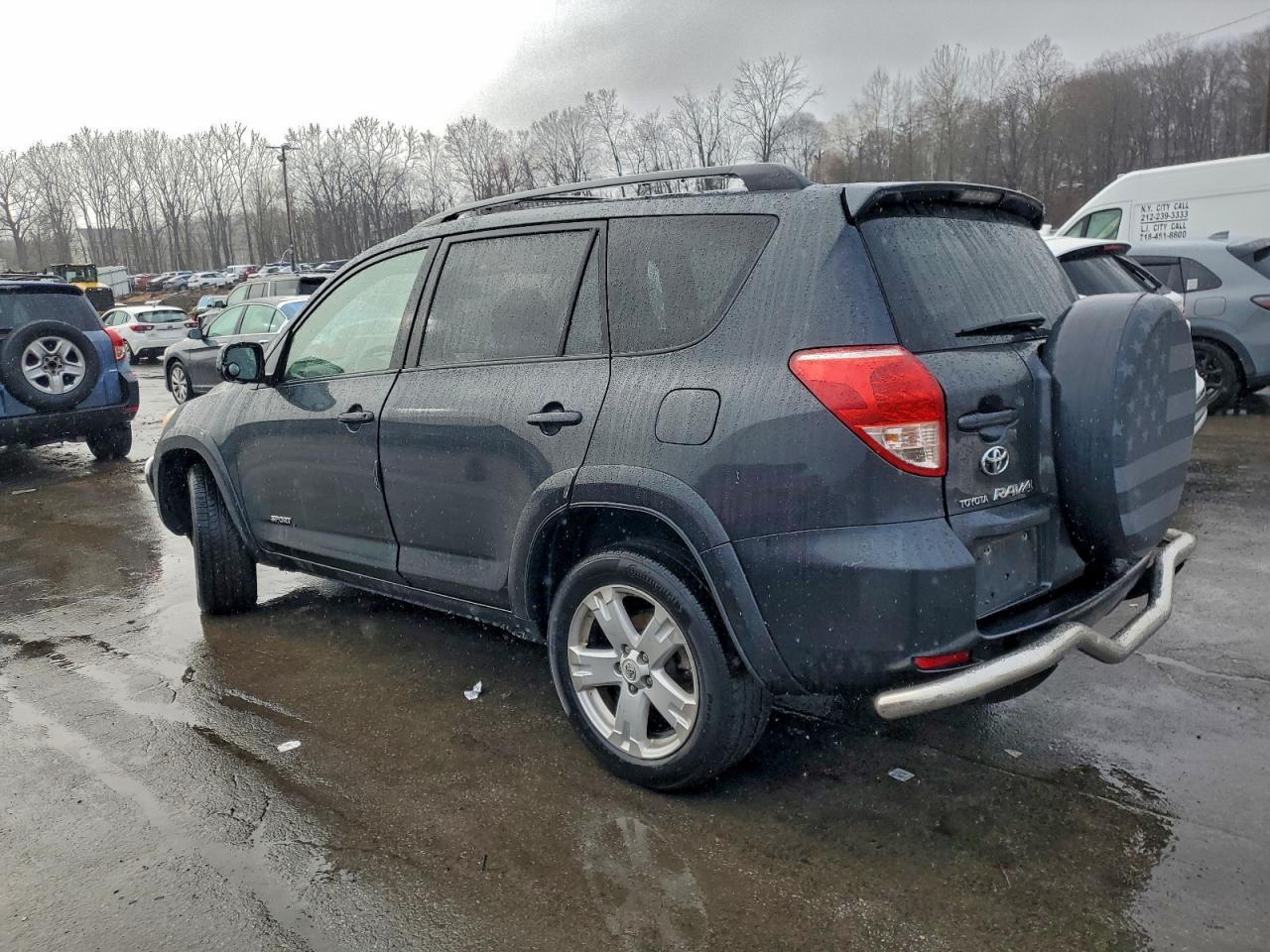 2007 TOYOTA RAV4 photo 2