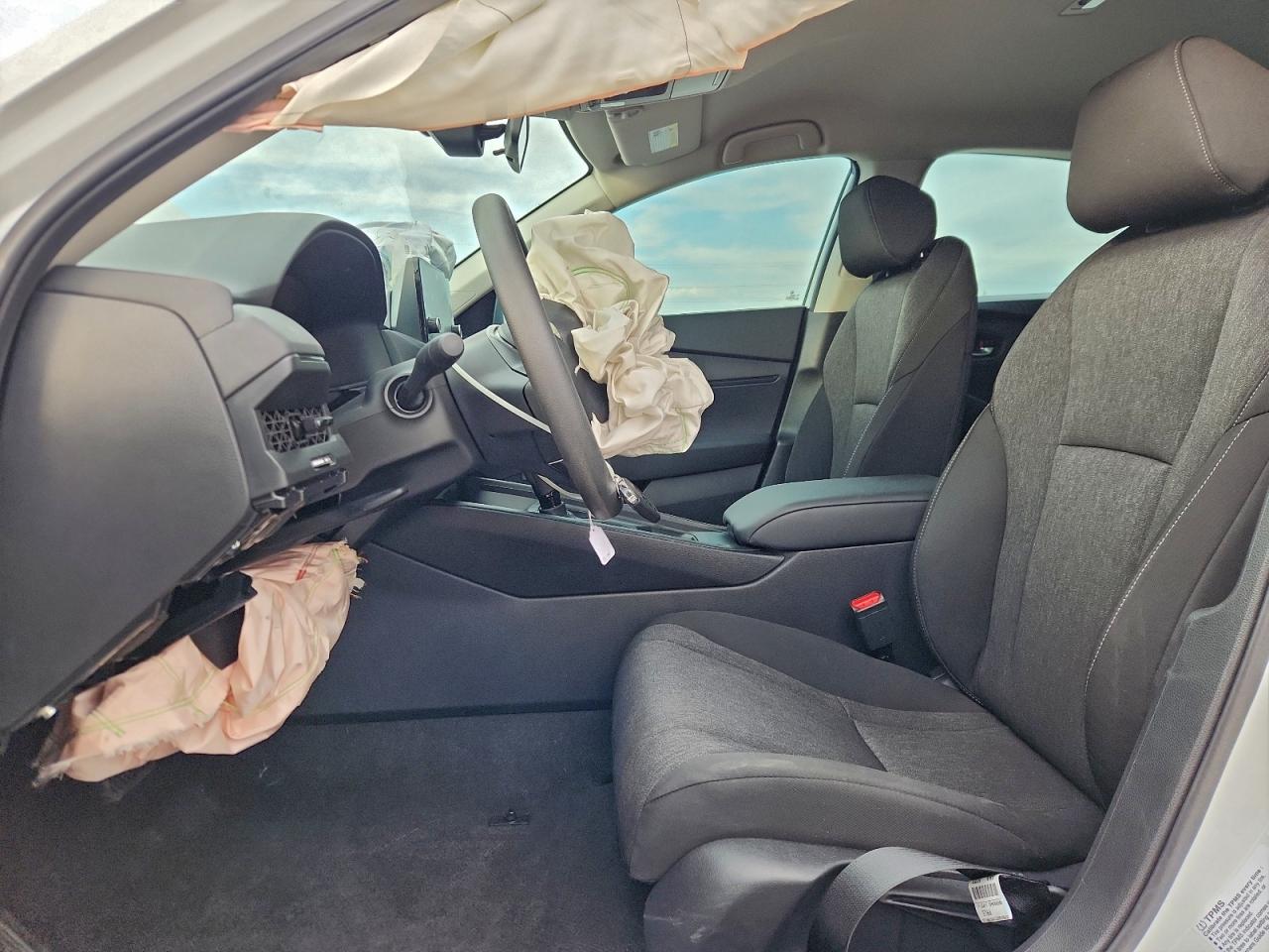 2025 HONDA ACCORD LX photo 7