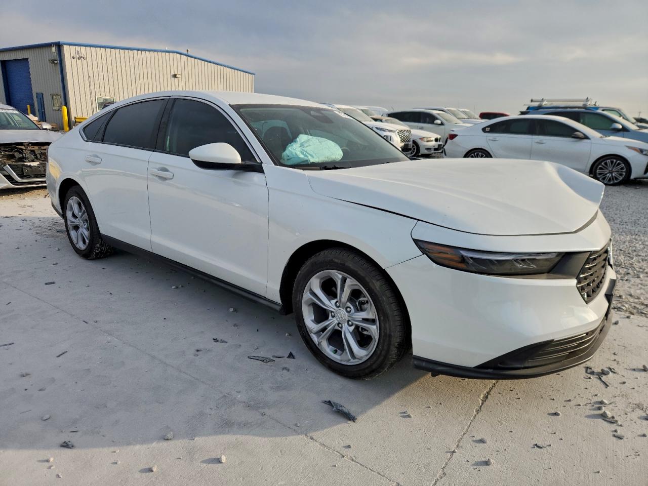 2025 HONDA ACCORD LX photo 4