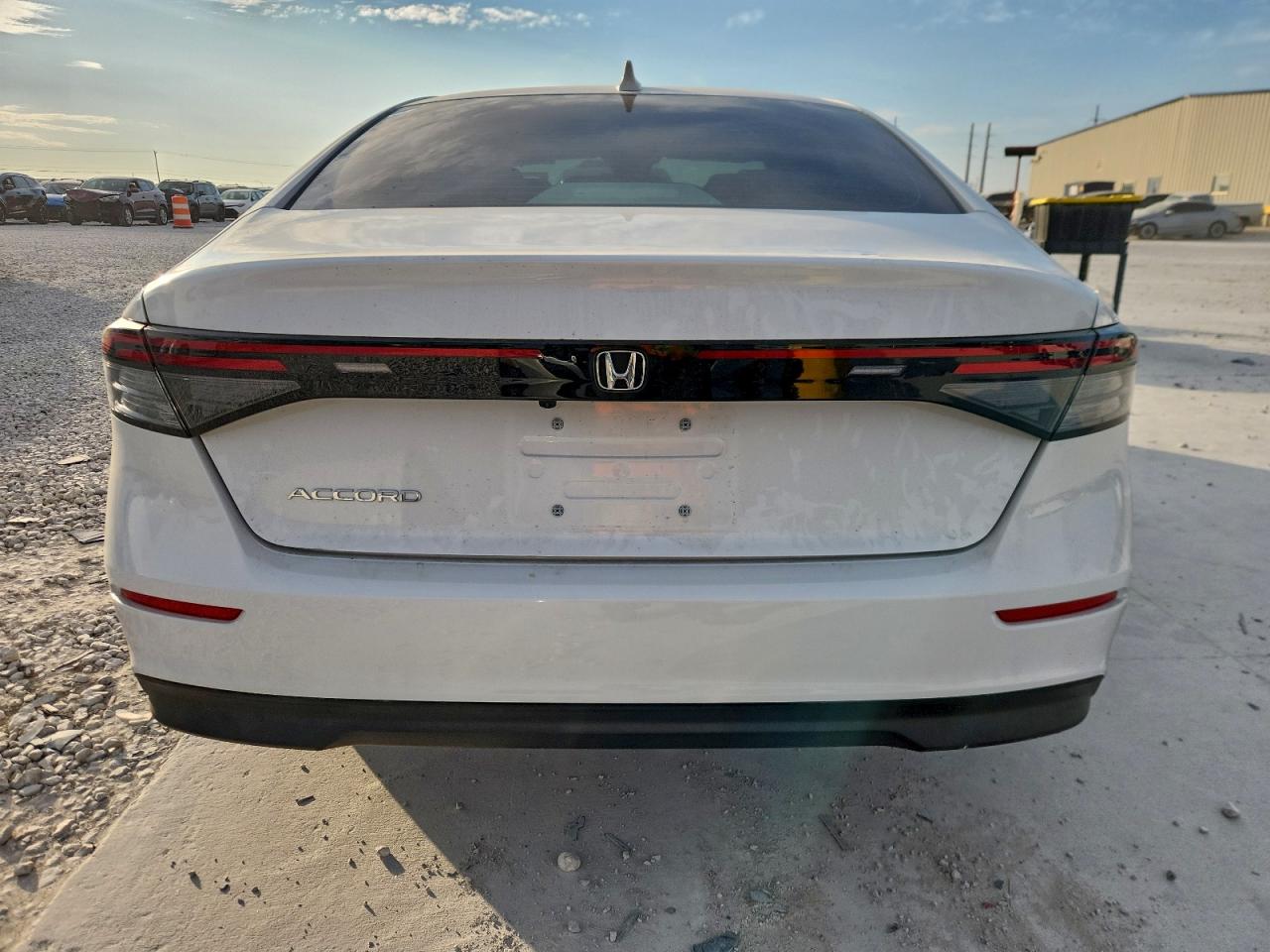 2025 HONDA ACCORD LX photo 6