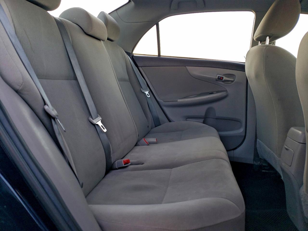 2013 TOYOTA COROLLA BASE photo 10