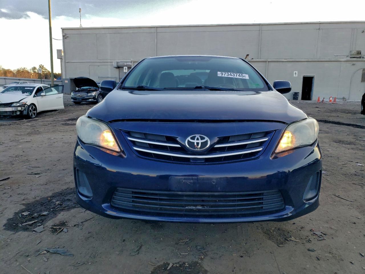 2013 TOYOTA COROLLA BASE photo 5