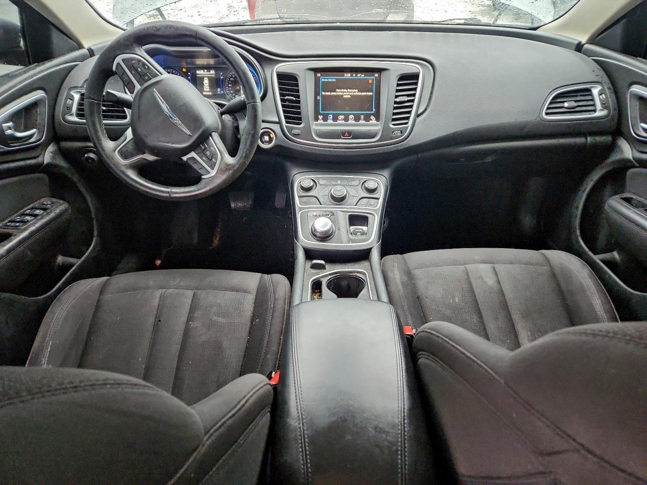 2015 CHRYSLER 200 LIMITED photo 8