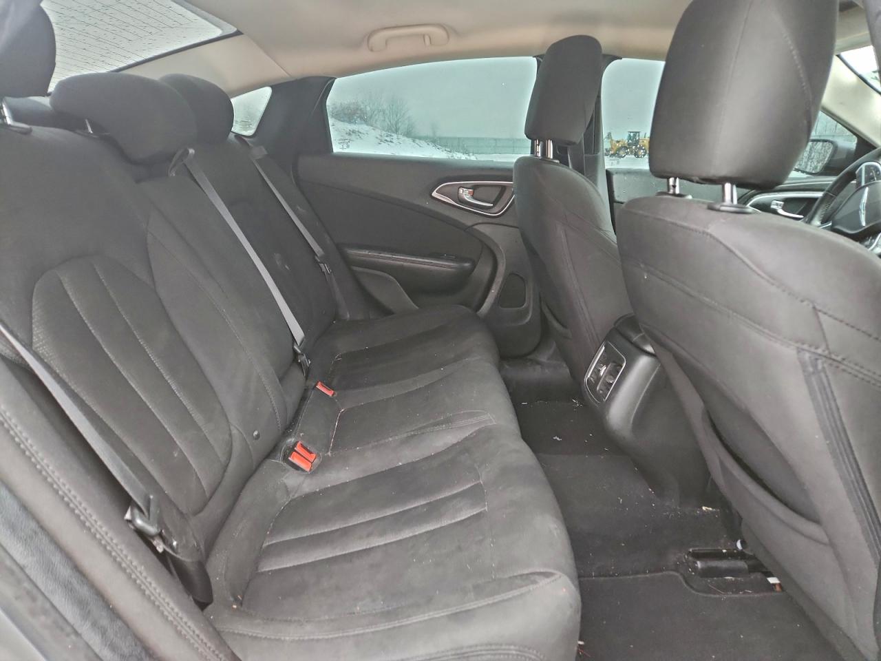 2015 CHRYSLER 200 LIMITED photo 10