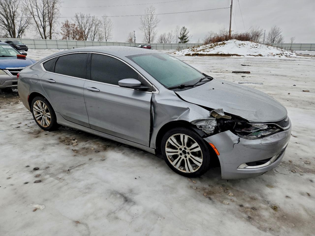 2015 CHRYSLER 200 LIMITED photo 4