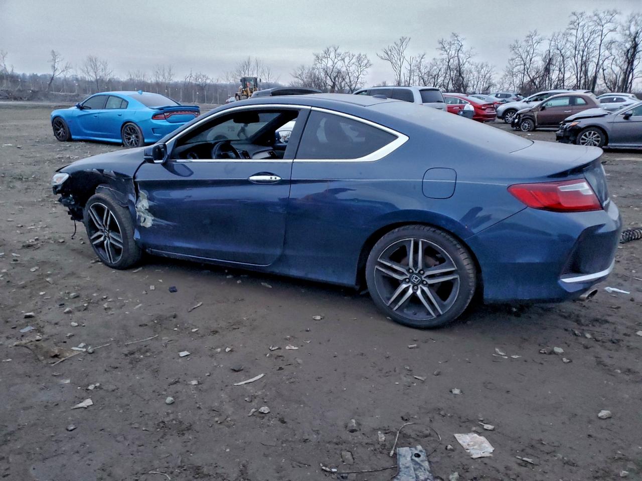 2016 HONDA ACCORD TOURING photo 2