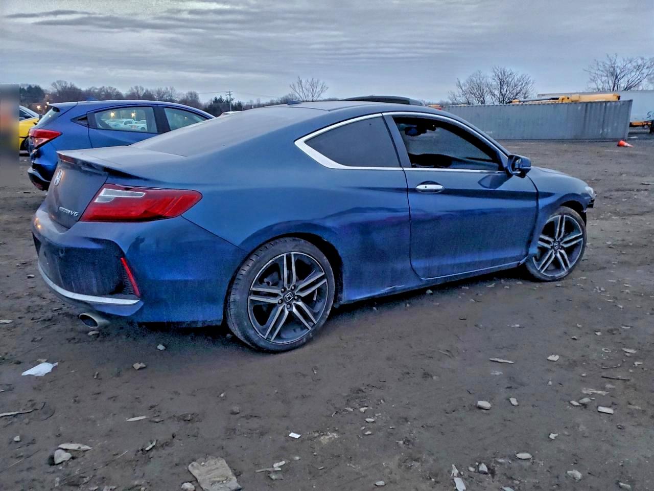 2016 HONDA ACCORD TOURING photo 3