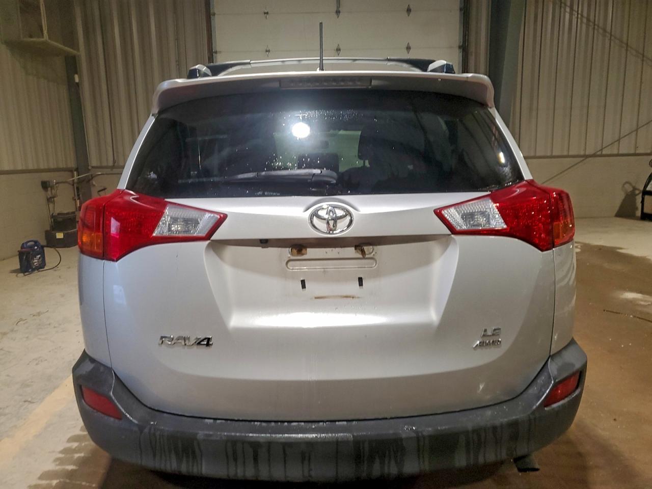 2015 TOYOTA RAV4 LE photo 6