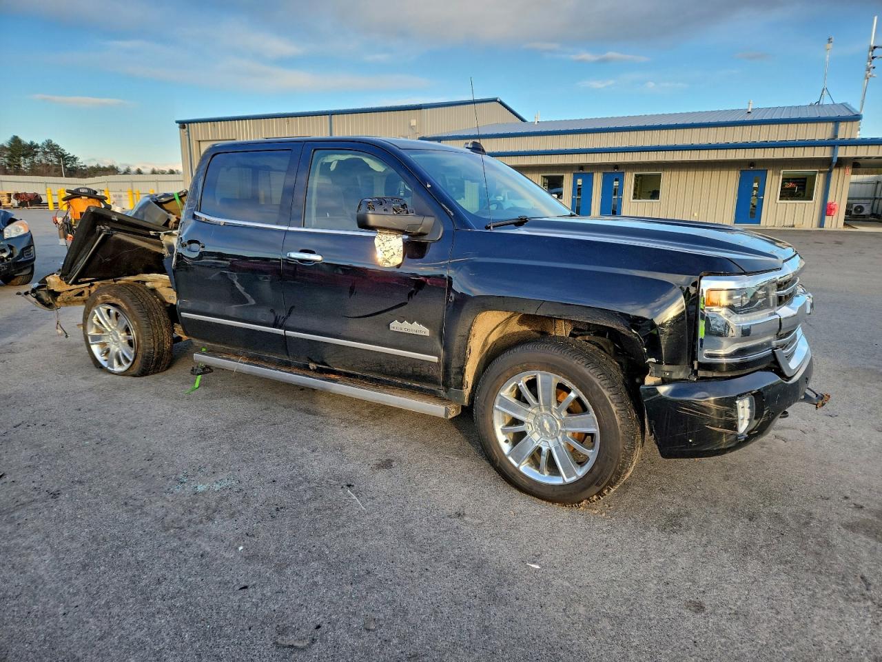 2017 CHEVROLET SILVERADO K1500 HIGH COUNTRY photo 4